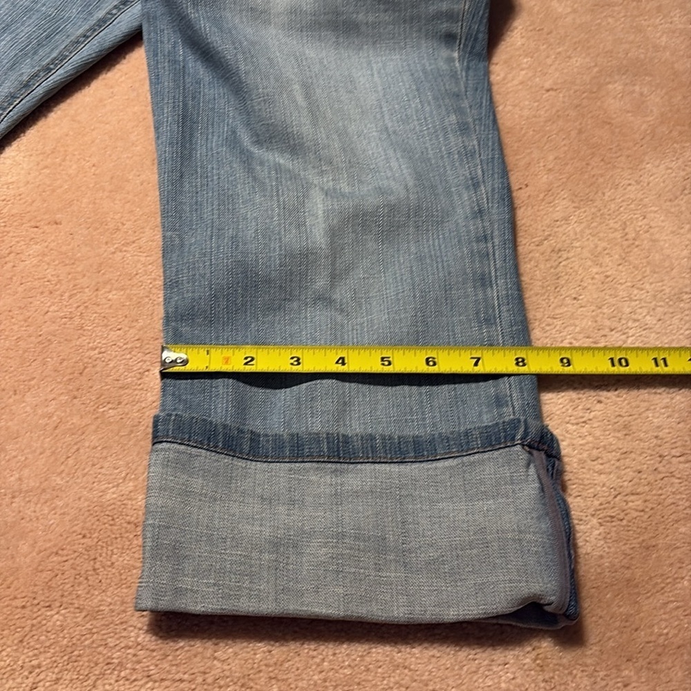BandolinoBlu Distressed High Rise Denim Capris. 14P - Picture 9 of 11